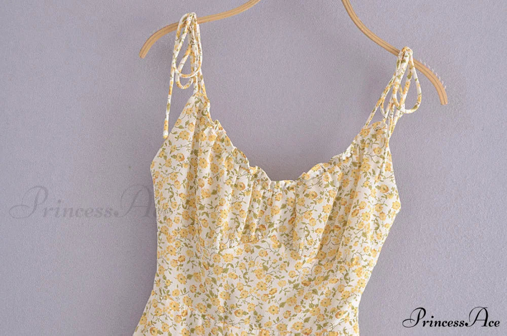 Charming Ditsy Floral Charming Ruffled Mini Dress
