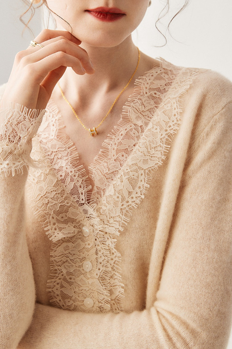 Cashmere Lace-Trimmed V-Neck Knit Cardigan