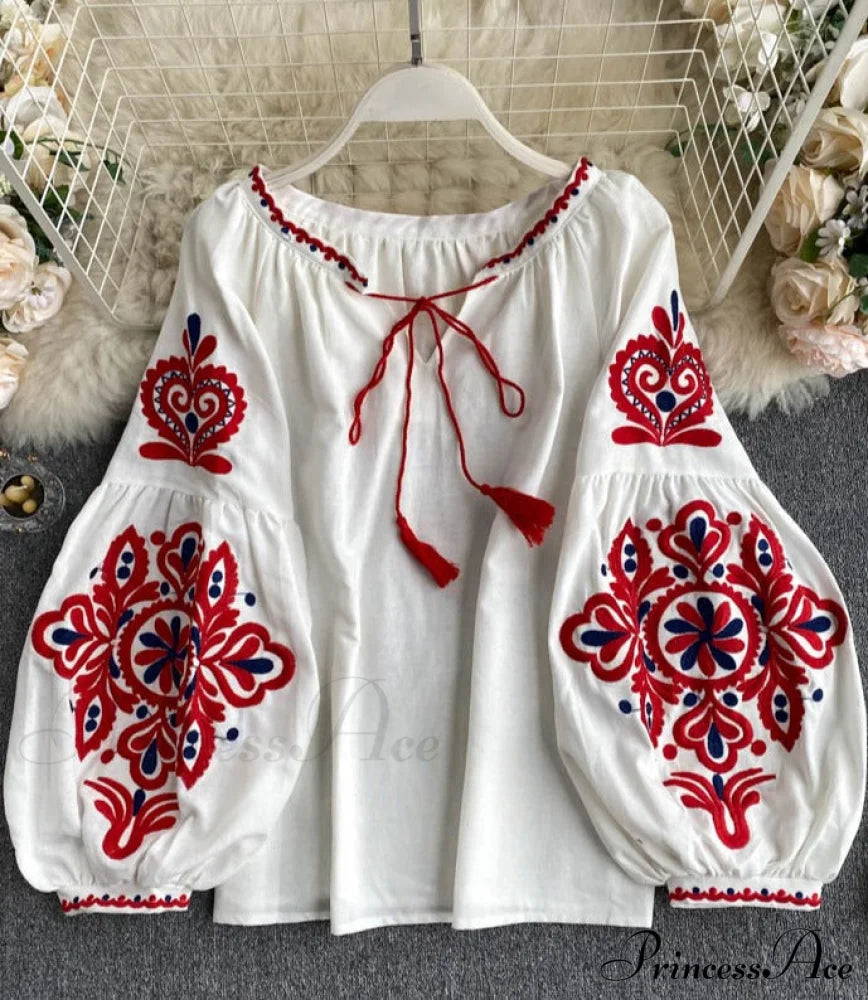 MARIA EMBROIDERED TOP