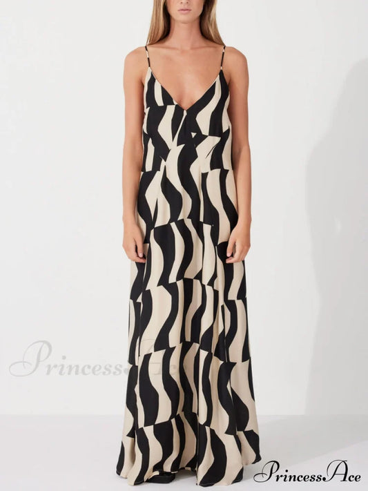 Scooped Back Relaxed Charming Fit Style Maxi Dress